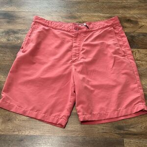 Vineyard Vines performance shorts size 34